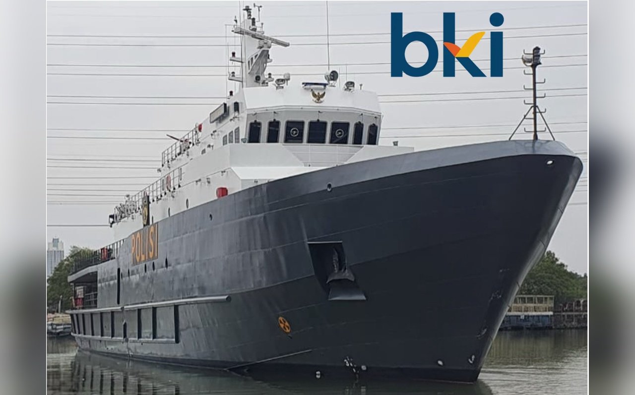 Patrol_Police_Vessel_1280x797_blur